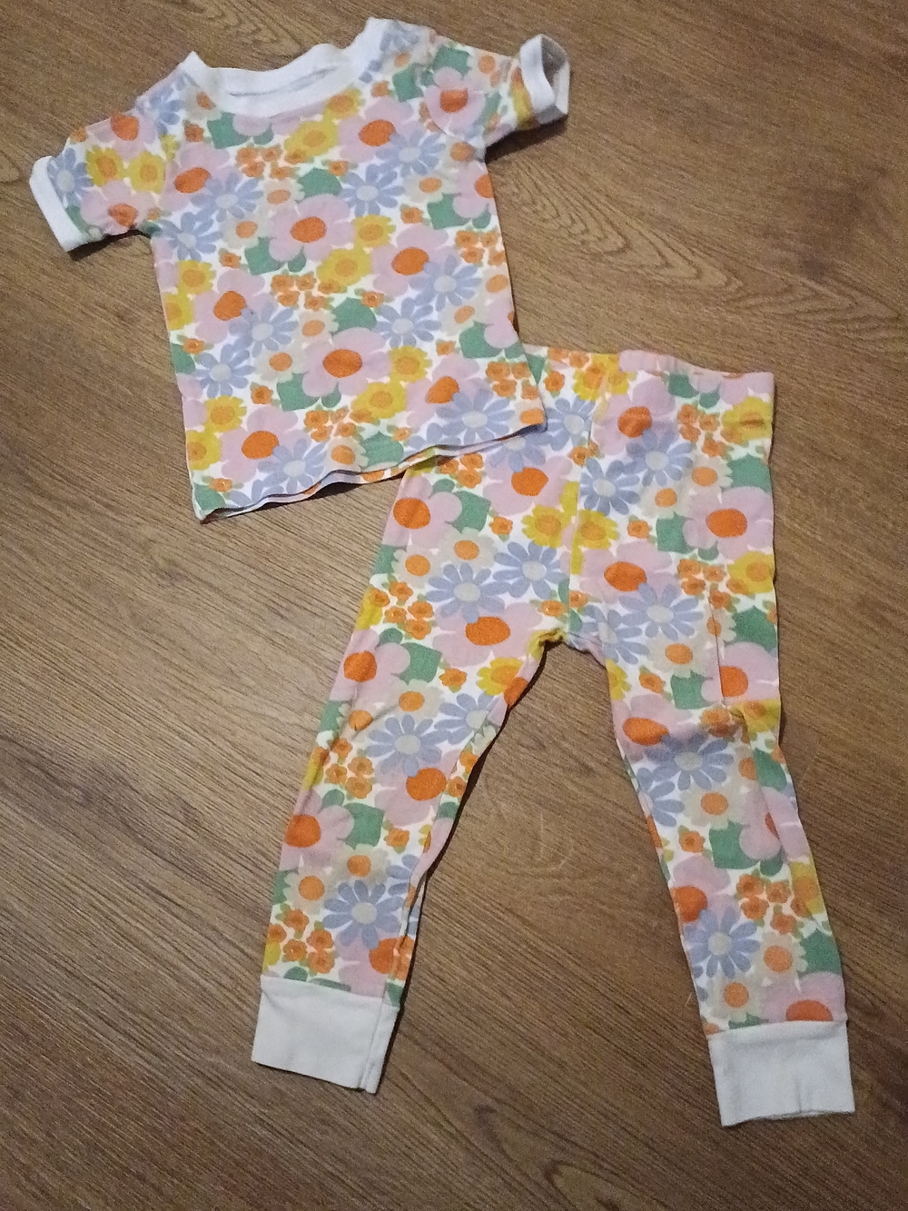 Retro Floral Print Pajama Set
